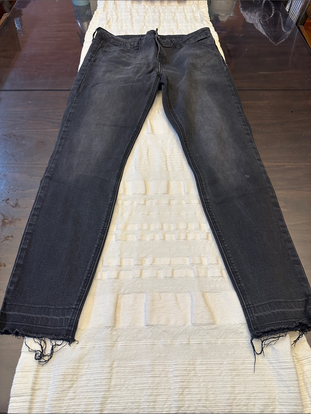 Women’s Skinny Black Washed Jeans - Sleek Everyday Fit